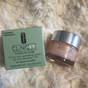 Clinique moisture surge
